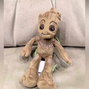 Disney Parks Mini Groot